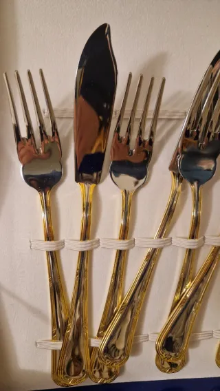 Cubertería Salvinelli 112 piezas Inox 18/10