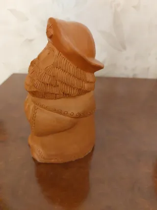 Figura decorativa de terracota