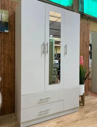 Armario 4 puertas madera y negro