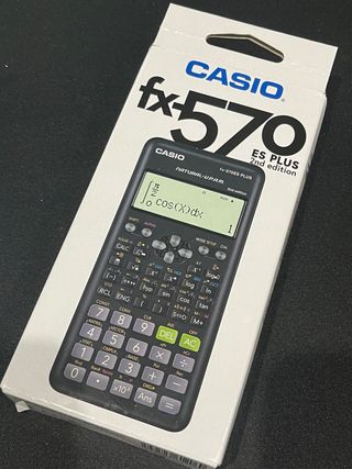 Calculadora Casio fx-570ES PLUS sin abrir