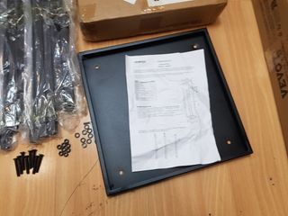 Relaxdays Leñero Alto Metal Negro