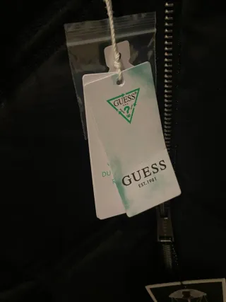 Plumífero Guess Alíenor Negro