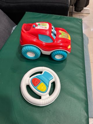 Coche teledirigido Clementoni