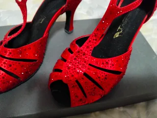 Zapatos Bailes Latinos Rojos con pedrería
