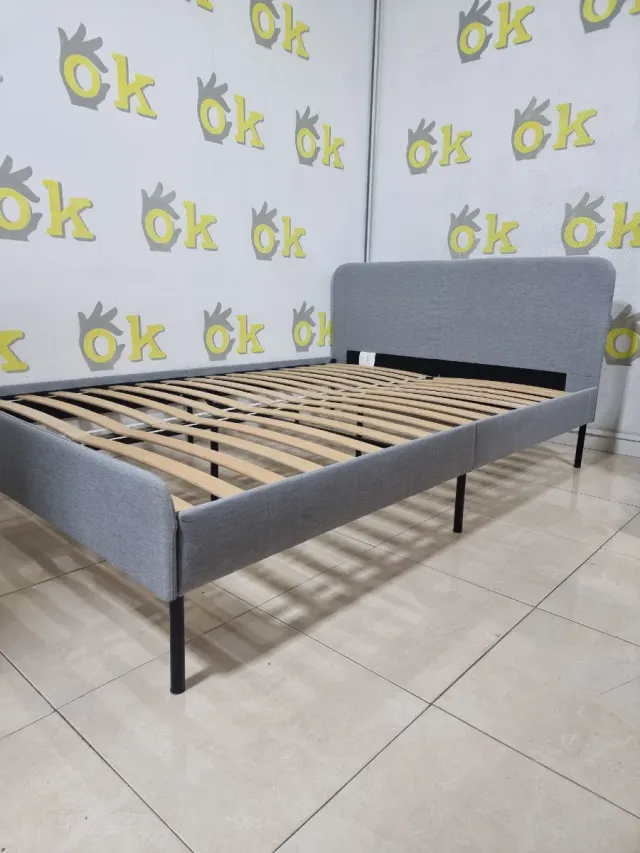 Cama 09543