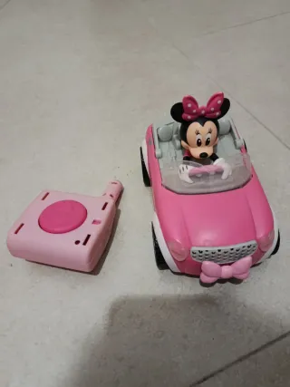 Coche teledirigido Minnie Mouse