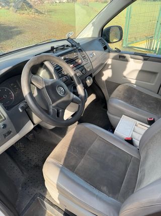 Volkswagen Transporter T5 2011