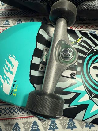 Skate completo niño + casco y protecciones