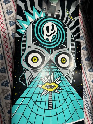 Skate completo niño + casco y protecciones