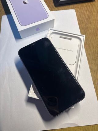 iPhone 11 Morado 64GB
