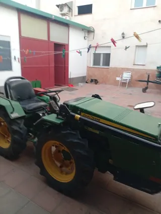 Tractor articulado