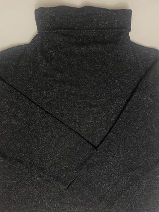 Jersey Stradivarius cuello alto jaspeado S