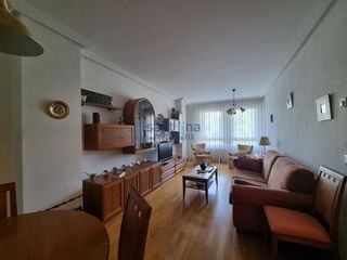 Piso en alquiler en La Chantría - La Lastra en León