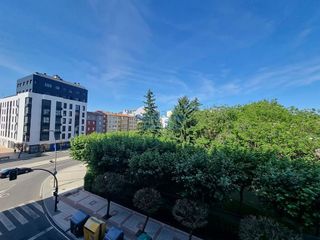 Piso en alquiler en La Chantría - La Lastra en León