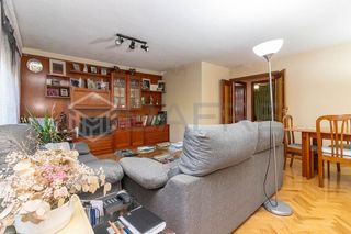 Piso en venta en Vista Alegre en Madrid