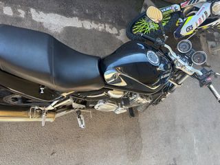 Suzuki Bandit Negra 600cc