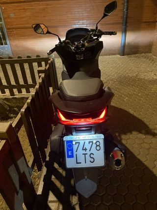 Honda PCX 125 Scooter