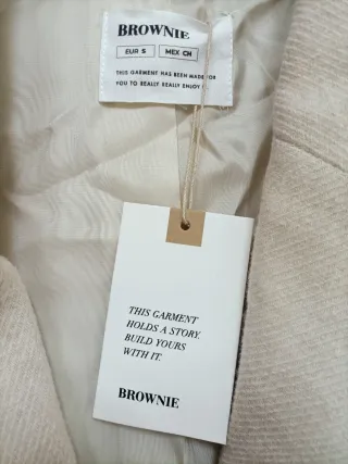 Abrigo corto Brownie Beige