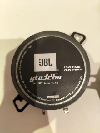 Altavoces JBL GTO 326e
