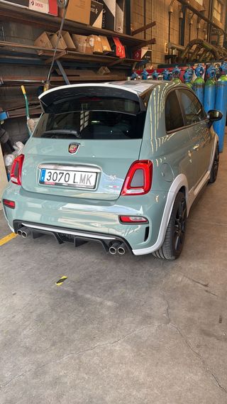 Abarth 695 2021