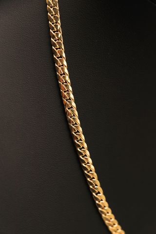 Cadena dorada estilo cubano