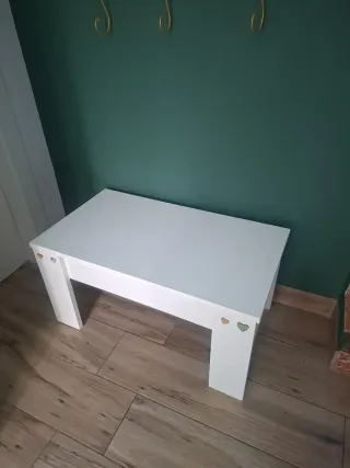 Mesa de salón baja.