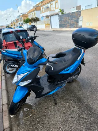Ciclomotor Kymco Agility 50 CC Azul