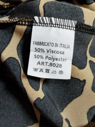 Blusa Estampada Beige y Negra