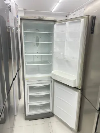 Nevera plateada LG Altura 1.88 con garantía