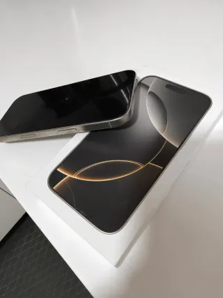 iPhone 16 Pro 256GB Gris/Plata