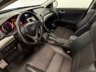 Honda Accord 2.4 i-VTEC Type S AT