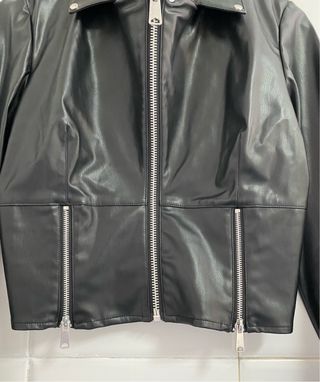 Chaqueta de cuero Negro Zara Talla L