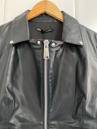 Chaqueta de cuero Negro Zara Talla L