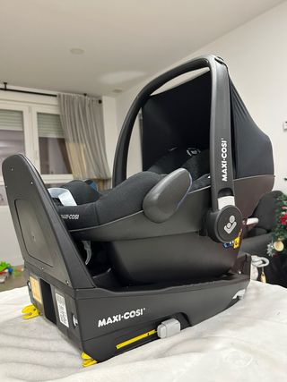 Maxi-Cosi Pebble Pro i-Size + FamilyFix 3