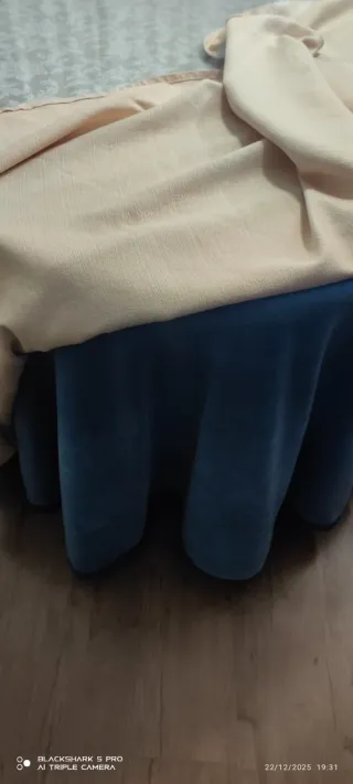 Mesa de salón ovalada con tapa de cristal