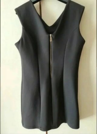 Vestito nero con dettagli argento