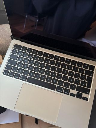 MacBook Air 13” M4 16GB RAM 256GB