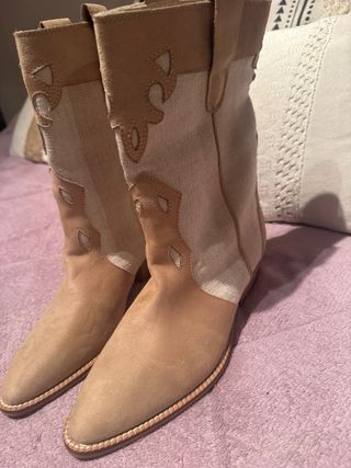 Botas cowboy Hug@Clau beige/marrón