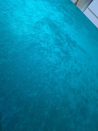 Base tapizada verde 135x190 con 6 patas