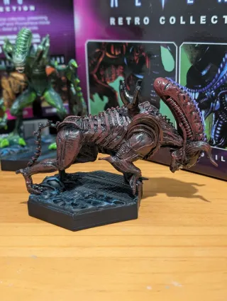 Figuras Aliens Toro y Gorila Retro Collection