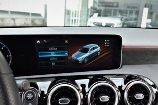 Mercedes Benz A200d AMG Line+Navegacion+Full Led+