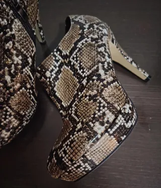 Botines Marypaz efecto piel serpiente