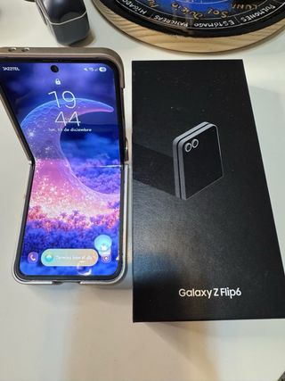 Samsung Z Flip 6 256GB 12GB