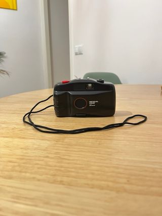 Cámara Analógica Optical Lens 35mm Negra