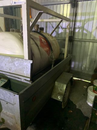 REMOLQUE CON DEPOSITO GASOLEO 500 LITROS