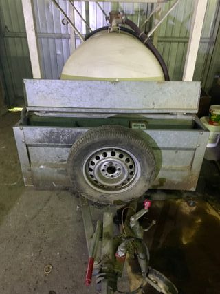REMOLQUE CON DEPOSITO GASOLEO 500 LITROS