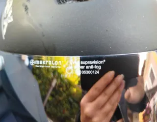 Casco Uvex con visiera a specchio