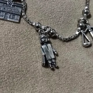 Pulsera Plata Justicia Ley Tribunal Balanza