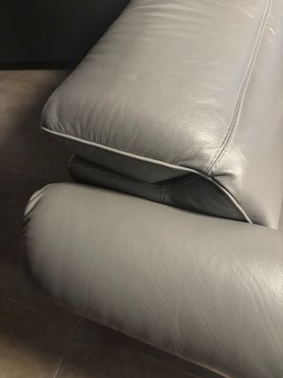 Sofá Natuzzi 2/3 plazas cuero gris