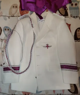 Traje Comunión Blanco y morado Talla 6